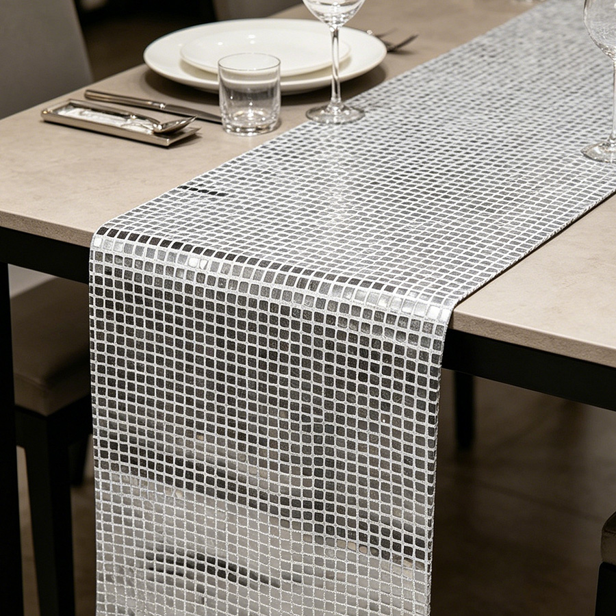 Table Runner Sequin - ミラーシルバースパンコールテーブルランナー 70年代 80年代テーマ 誕生日パーティー ダイニングテーブルデコレーション ディスコパーティーテーブルランナー