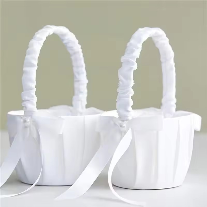 ウェディング ホワイト サテン リボン フラワーバスケット  - Wedding Hampers のレビューと価格