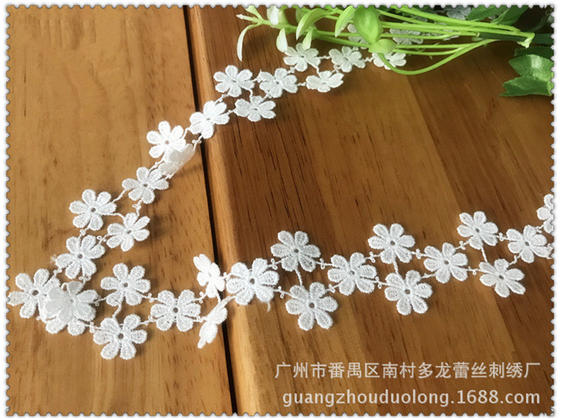 花とレースの刺繍が施されたポリエステルドレス,2ヤード,結婚 - Wedding Water Supply のレビューと価格